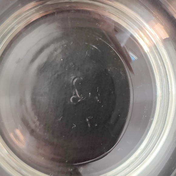 Small 14 oz cocktail 🍸🍹 pitcher | clear glass | Libbey - Picture 3 of 7